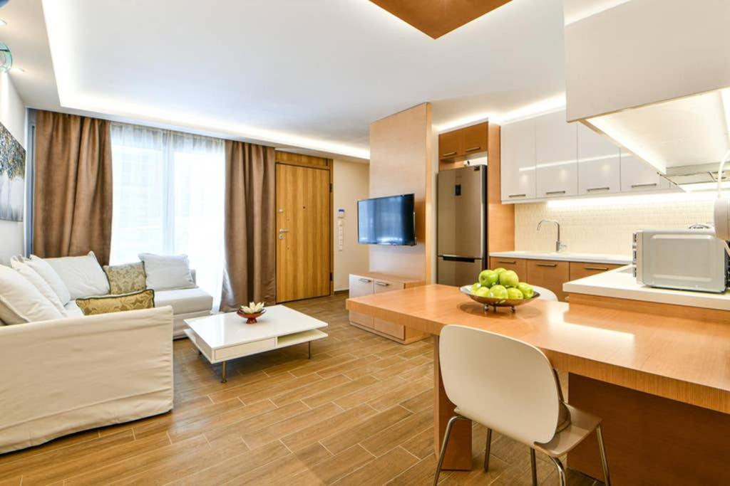 Modern Hospitality, With Private Garden, Athens Apartman Kültér fotó